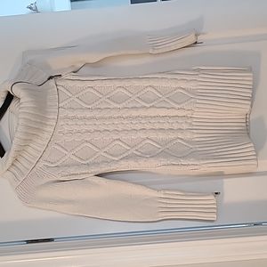 Guess us M white cowl neck knitted sweater with silver zipper accents